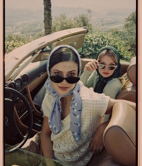 Farah Fawcett, Slim Aarons, Valley Girls, Vintage Italy, Europe Summer, Monica Bellucci, Italian Summer, Old Money Aesthetic, European Summer