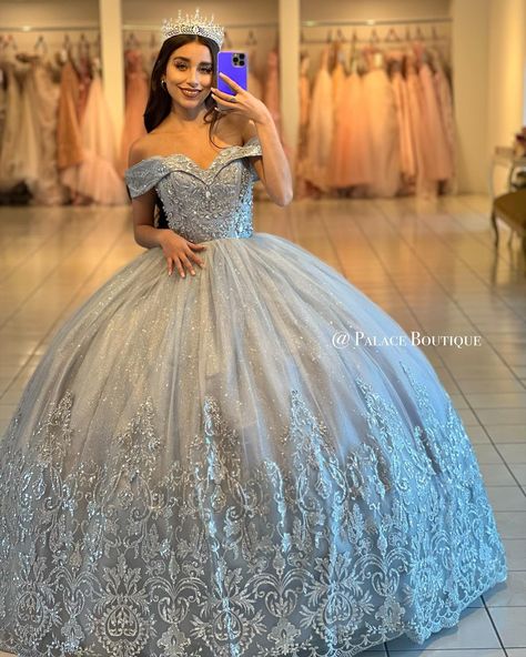 Gray Quinceanera Dresses, Grey Quince Dresses, Blue Quince Dress, Quinceanera Pink, Blue Quince, Quinceanera Themes, Color Celeste, Quince Dress, Quince Ideas