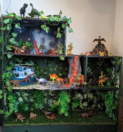 Dinosaur Diorama, Doll House For Boys, Dinosaur Display, Dinosaur Boys Room, Dinosaur Land, Toddler Sensory Bins, Dinosaur Room Decor, Dinosaur Play, Dino Toys