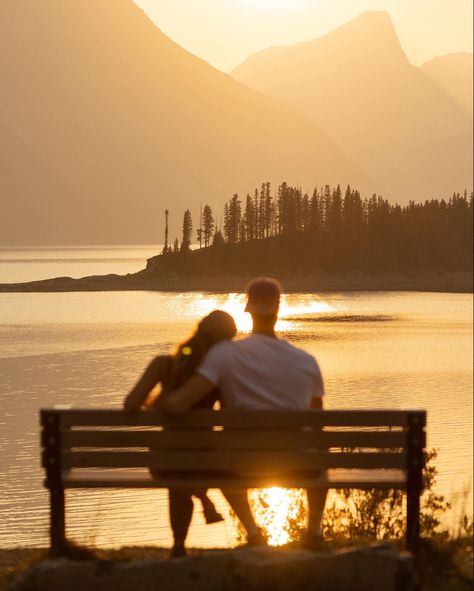 Couple photos on a bench during golden hour at Kananaskis Lakes after a hike, wearing hats and posing sitting together natural. Great pose for height difference couples and tall boyfriends.

Lake, smoke, hazy, golden, sunset, bench, hiking, hats, height difference, tall, lake, photo inspiration, ideas, planning Kissing Tall And Short Reference, Big Height Difference Couple Photos, Tall Couple Aesthetic, Height Difference Aesthetic, Same Height Couples Aesthetic, Nature Couple Aesthetic, Same Height Couple, Height Difference Couple Aesthetic, Height Difference Couple Poses