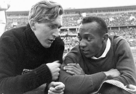 Jessie Owens, 1936 Olympics, Berlin Olympics, Jesse Owens, Historical People, Long Jump, Interesting History, German Silver, African American History