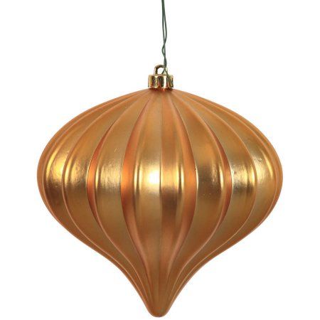 Vickerman 386873 - 5.7 inch Antique Gold Matte Onion Christmas Tree Ornament (3 pack) (N151230DMV) Vickerman Christmas Tree, Light Bulb Candle, Unique Trees, Outdoor Holiday Decor, Christmas Store, Christmas Ornament Sets, Candle Lanterns, Decoration Christmas, Tree Decor