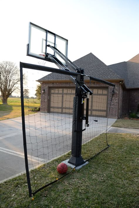 Front Yard Basketball Court, Basketball Goal Driveway, Basketball Backyard Ideas, Small Backyard Basketball Court Ideas, Cement Backyard Ideas, Basketball Driveway, Basketball Backyard, Cement Backyard, Diy Basketball Court