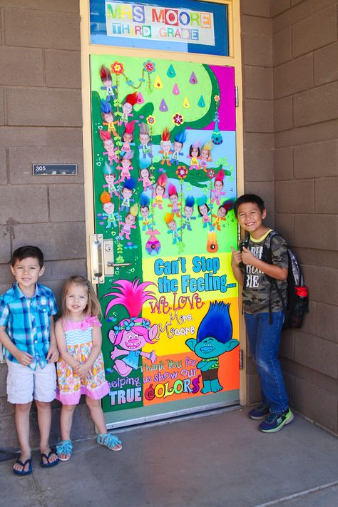 Dreamworks Trolls Poppy Branch Teacher Appreciation Door Trolls Classroom Door Ideas, Trolls Door Decorations Classroom, Trolls Classroom Door, Trolls Bulletin Board Ideas, Trolls Classroom Decorations, Trolls Door Decoration, Classroom Door Disney, Trolls Room Ideas, Trolls Classroom Theme