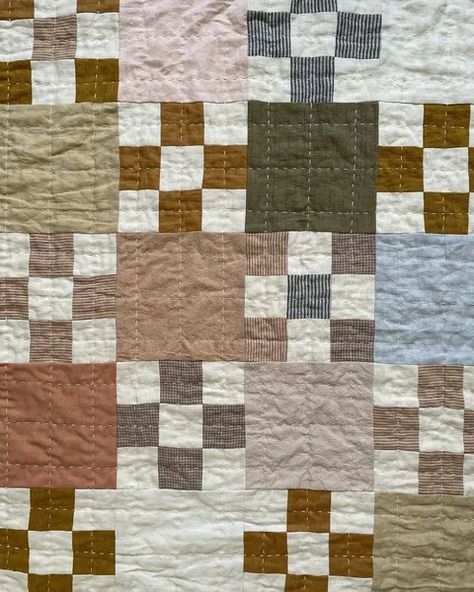 Public Library Quilts (@publiclibraryquilts) • Instagram photos and videos Quilt Color Schemes, Library Quilts, Quilt Illustration, Quilt Aesthetic, Gay Painting, Quilt Pattern Ideas, Rustic Quilts, Nine Patch Quilt, Quilt Modern