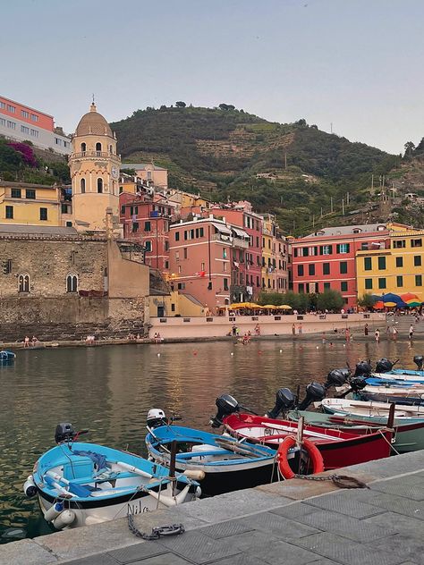 Small Town In Italy, Cinque Terre Italy, 80s Aesthetic, Euro Summer, Water Reflections, Small Boats, Summer 24, My Town, In Water