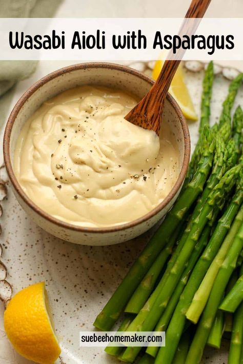 Wasabi Aioli and Asparagus is a flavorful condiment that combines the creamy richness of aioli with the distinctive heat and flavor of wasabi. This 15-minute appetizer is a sure thing for last-minute gatherings with family and friends! Asian Aioli Sauce, Sage Aioli, Wasabi Cream Sauce, Wasabi Aioli Recipe, Wasabi Aoli, Wasabi Dressing Creamy, Wasabi Recipes, Asparagus Appetizer, Sticky Rolls