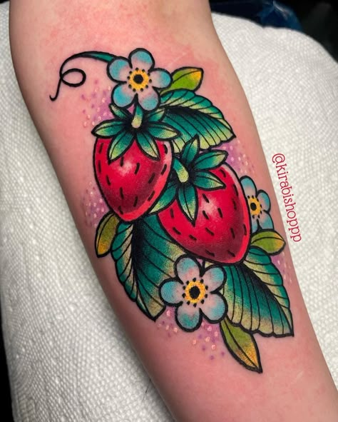 ✨𝔎𝔦𝔯𝔞 𝔅𝔦𝔰𝔥𝔬𝔭✨ on Instagram: “Some lil strawbs for Savannah ✨🍓🌱 @dovetailtattoo . . . . . . #strawberries #strawberrytattoo #fruittattoo #foodtattoo #flowertattoos…” Traditional Strawberry Tattoo, Fruit Tattoo Ideas, Color Tattoos For Women, Traditional Tattoo Wrist, Colour Tattoo For Women, Strawberry Tattoo, Fruit Tattoo, Traditional Tattoo Flowers, Food Tattoos