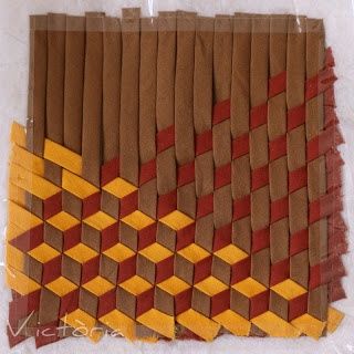 Art Of Weaving And Some Interesting Aspects Of It - Bored Art Quilt Modernen, Folded Fabric, Paper Weaving, Pola Sulam, Fabric Ornaments, Weaving Projects, Weaving Patterns, Soft Sculpture, Ornaments Diy