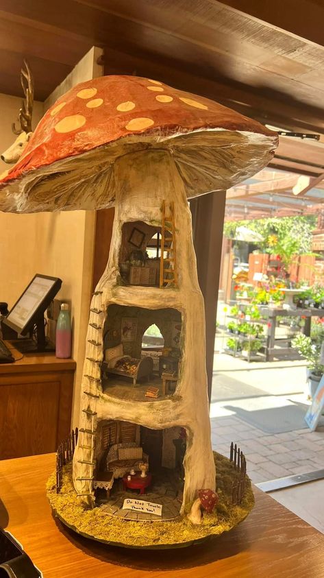 Diy Mushroom House, Mushroom Dollhouse, Paper Mache Furniture, Fairy Garden Ideas Enchanted Forest, Miniature Fairy House, Mushroom Fairy House, Bedroom Redesign, Mushroom Fairy, How To Make Clay