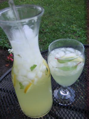 Our Pineapple Sage plant grows like crazy, so this will be a constant drink  this summer. Fresh Herb Recipes, Sage Recipes, Sage Herb, Sage Plant, Pineapple Sage, Garden Herbs, Lemonade Recipe, Herb Recipes, Herbal Recipes