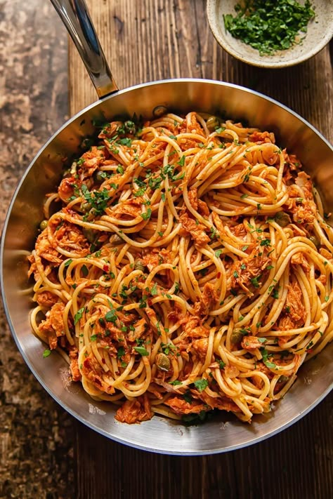 Tuna And Capers Pasta, Tuna Caper Pasta, Genova Tuna Recipes, Pasta With Tuna And Capers, Tuna And Pasta Recipes Simple, Tuna And Tomato Pasta, Tuna And Tomato Recipes, Spaghetti With Tuna Recipes, Pasta Recipes With Capers