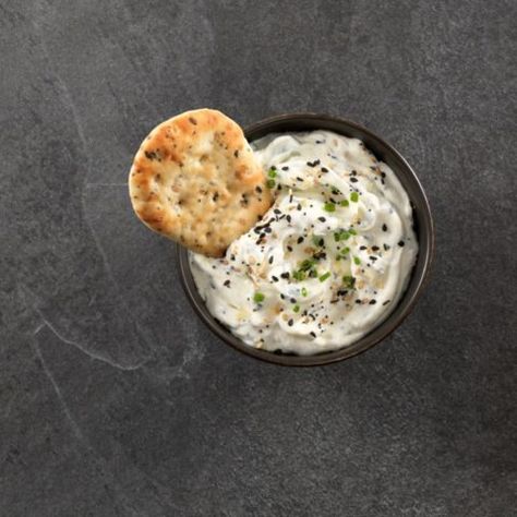 Everything Bagel Dip With Everything Naan Dippers® Naan Bread Dips, Naan Dip, Dip For Naan Dippers, Dips With Naan Bread, Dip For Naan Bread, Naan Dippers Appetizers, Naan Dippers Ideas, What To Eat With Naan Bread, Sundried Tomato Pizza