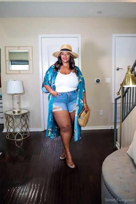 Plus Size Vacation Looks - Trendy Curvy Plus Size Beach Outfits, Vacation Outfit Ideas, Plus Size Summer Fashion, Outfits For Mexico, Plus Size Beach, Miami Outfits, Hawaii Outfits, Plus Size Summer Outfits, Look Plus Size