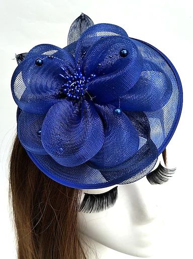 Unique Fascinators, Special Occasion Hats, Fascinator Hats Diy, Church Lady Hats, Fascinator Hats Wedding, Church Suits And Hats, Happy Hat, Sewing Baby Clothes, Sinamay Hats