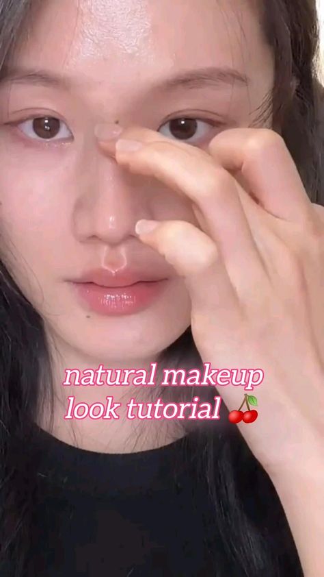 Blackpink Eye Makeup, Makeup Tutorial Douyin, Make Up Look Tutorial, Step By Step Eyeshadow, Makeup Suggestions, Eyeshadow Tutorial For Beginners, Eyeshadow Step By Step, Asian Makeup Tutorials, Makeup Tips Foundation