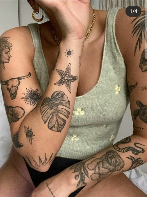 American Traditional Starfish Tattoo, Traditional Ocean Tattoo, Ocean Lover Tattoo, Ocean Waves Tattoo, Ocean Inspired Tattoos, Coastal Tattoos, Seashell Tattoo, Starfish Tattoo, 42 Tattoo