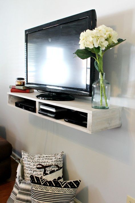 Free Building plans to make this super easy DIY Floating TV Shelf that could also be used an a simple floating bedside table or as an entryway table Tv Shelf Ideas, Shelf Under Tv, Entertainment Shelves, Floating Tv Shelf, Floating Bedside Table, Free Building Plans, Floating Tv Stand, Diy Tv Stand, Floating Tv