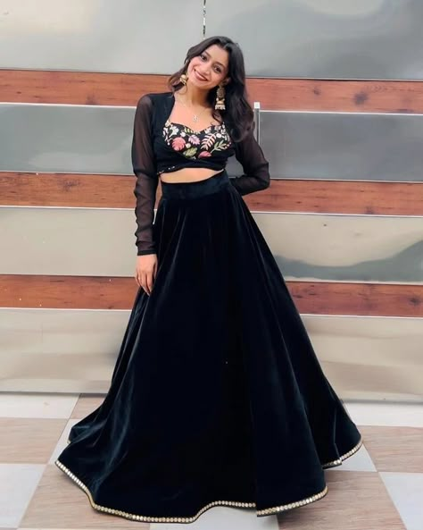 For immediate response please call or WhatsApp us on +918099634110 VISIT LIKE AND FOLLOW US Black lehenga which is perfect for the party night with and affordable price and top quality. #lehenga #lehengalove #lehengalovers❤️❤️❤️ #lehengalovers #bridal #indianwedding #indiansaree #indianbride #indianbridalmakeup #indianbridalwear #bollywood #bigfatindianwedding Black Lengha Outfit Simple, Night Birthday Party Outfit, Black Lehenga Look, Black Lehenga Party Wear, Indian Outfits Modern, Perfect Birthday Dress, Sangeet Outfit, Black Lehenga, Lehenga Designs Simple