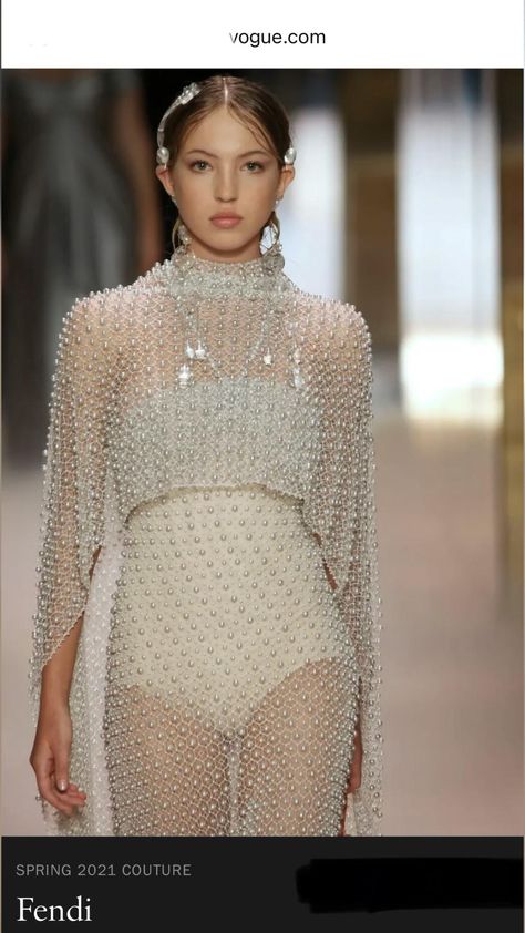 Beads Clothes, Detail Couture, Zardozi Embroidery, Collection Couture, Beads Work, Delicious Donuts, Spring Couture, Trends 2023, Couture Details