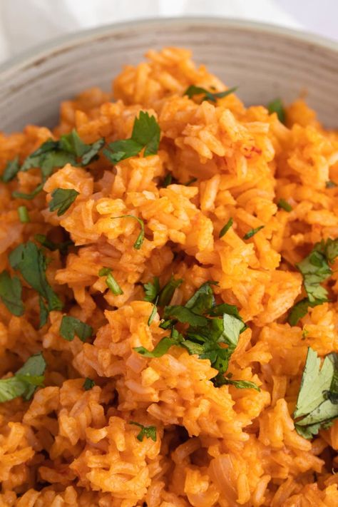 Mexican Red Rice (Arroz Rojo) Red Rice Recipe Mexican, Mexican Red Rice, Red Rice Recipe, Quick Rice, Mexican Chicken Recipes, Chili Spices, Grilled Meats, Red Rice, Spanish Rice