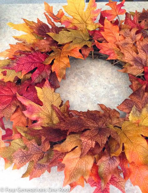 Autum Wreaths, Make A Fall Wreath, Fall Leaf Wreath, Leaf Collage, Fall Decor Wreaths, Fall Leaf Wreaths, Fall Bead, Diy Leaves, Faux Leaf