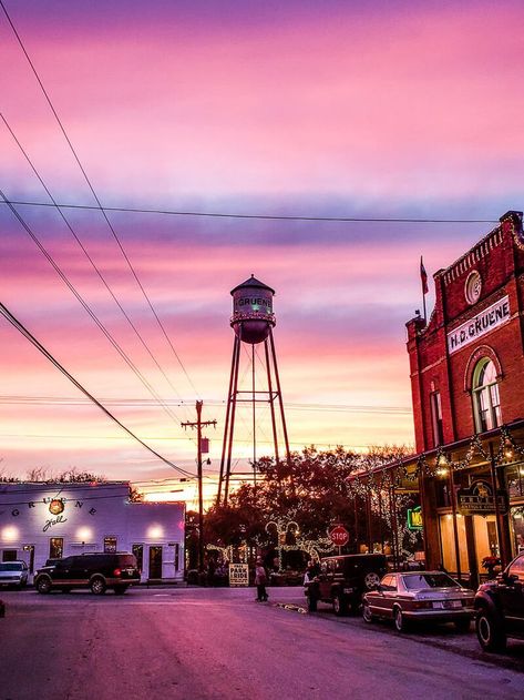 Sunset in Gruene, Texas Hill Country. The town of Gruene is one of the most unique in the USA, learn why inside and get tips on all the fun things to do in Gruene Texas. #traveltips #Texas #familytravel Gruene Texas Photography, Hill Country Texas, Moon Hotel, Gruene Texas, Gruene Hall, Sunset Vacation, Travel Texas, Texas Sunset, 2023 Mood