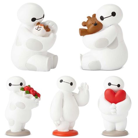 Calling all Baymax lovers!!! 😍 Enesco is releasing a showcase collection. Each Baymax is about 2.40 inches and retails for $14.99 ✨ Right… Bay Max, Disney Punk, Art Punk, Characters Disney, Punk Disney Princesses, Punk Disney, Christmas Coloring Sheets, Disney Headbands, Mulan Disney