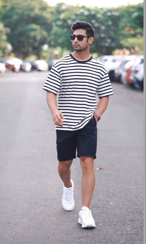 Short Guys Outfit Ideas, Guys Outfit Ideas, Short Guys, Boys Fashion, Mens Shorts, Summer Outfits, Outfit Ideas, Mens Outfits