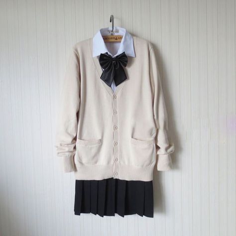 School Uniform Skirts, School Uniform Fashion, Celebrity Casual Outfits, Black Cardigan Sweater, Black Pleated Skirt, Japanese School, Uniform Fashion, White Long Sleeve Shirt, Japanese Outfits