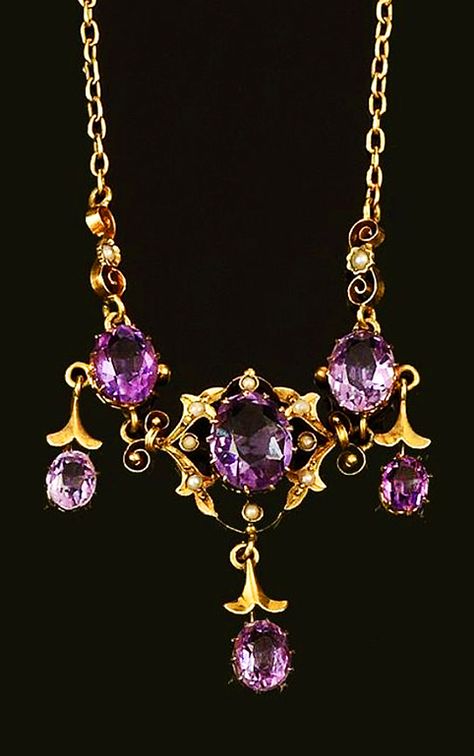 An amethyst and seed pearl necklace, via Bonhams <3 Back Chain, Edwardian Jewelry, Purple Jewelry, Antique Necklace, Amethyst Jewelry, Seed Pearl, Victorian Jewelry, Fantasy Jewelry, Gorgeous Jewelry