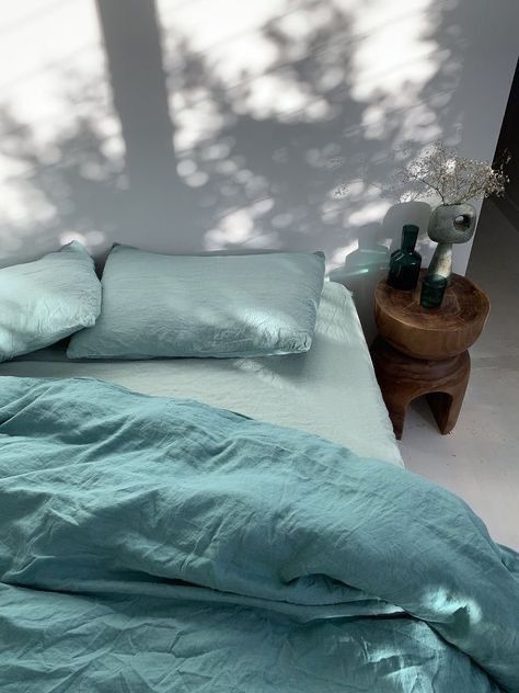 Blue Bedding Inspiration, Cute Blue Bedding, Blue Bedsheet Aesthetic, Blue Bedding Aesthetic, Blue Bedding Ideas, Blue Bedding Bedroom, Blue Bedsheet, Baby Blue Bedding, Full Bed Set