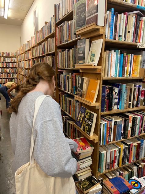 Romanticising Reading, Fall Bookstore, Charlie Burg, Romanticise Life, Bookstore Ideas, Bookstore Aesthetic, Bookish Aesthetic, 2024 Moodboard, Dream Jobs