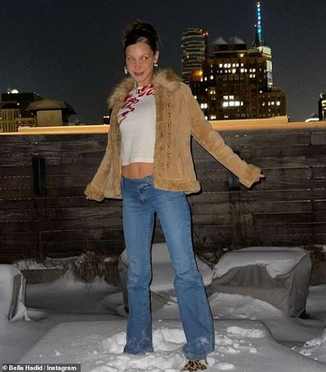 Fur Jacket Outfit, Miss Sixty Jeans, Bella Hadid Outfits, Bella Hadid Style, Hadid Style, Miss Sixty, A Jacket, Winter Fits, Bella Hadid