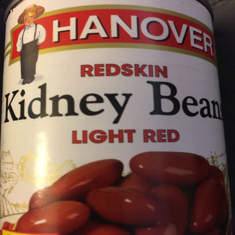 Super easy basic chili recipe from the back of can of Hanover light red kidney beans - Hanover's Quick N' Easy Chili Basic Chili Recipe, Kidney Bean Soup, Basic Chili, Chilli Soup, Recipes With Kidney Beans, Hot Dog Chili Sauce, Easy Chilli, Bean Chili Recipe, Bean Chilli