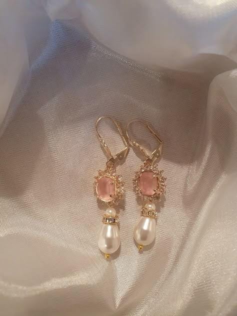 Bridal Set Pearls Necklace and Earrings Rose Pinkish Crystal | Etsy India Vintage Bridal Necklace, Rose Gold Clothes, Crystal Wedding Necklace, Lady D, Gold Pearl Jewelry, Pretty Jewelry Necklaces, Real Pearl Necklace, Pearl Jewelry Design, Bridal Pearl Necklace