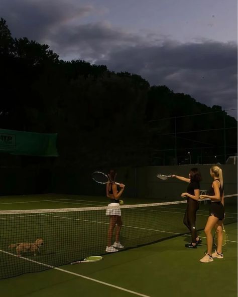 Tennis With Friends Aesthetic, Tennis Friends Aesthetic, Playing Tennis Aesthetic, Tennis With Friends, Tennis Friends, Tennis Core, Vision 2025, Tennis Aesthetic, Vision Board Pics