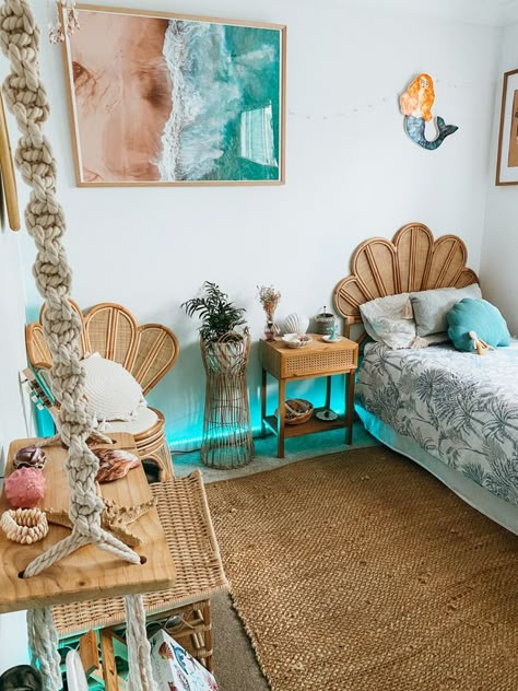 Beach Room Ideas, Surfer Room, Surf Room Decor, Ocean Room Decor, Ocean Themed Bedroom, Beach Room Decor, Beachy Bedroom, Surf Room, Beachy Room Decor