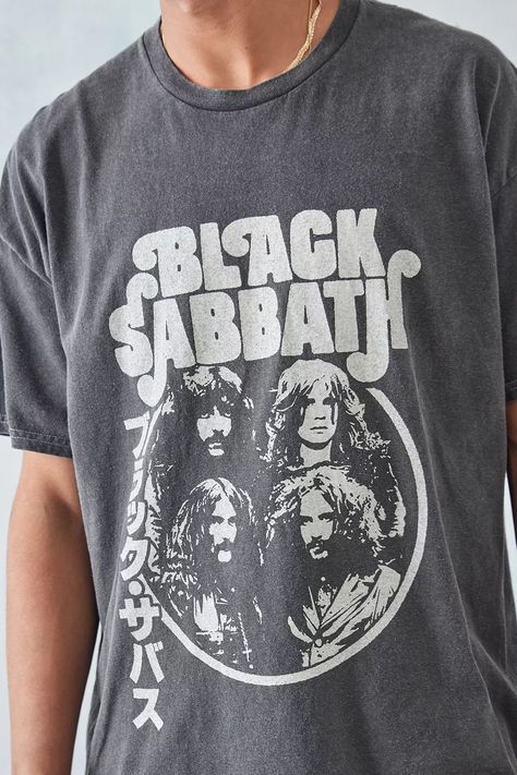 Rep Black Sabbath with this authentic band tee from UO. Washed jersey tee with a crew neck, drop shoulders and short sleeves, complete with a retro-styled rock graphic to front. Gig Outfits, Black Sabbath T Shirt, Gig Outfit, Tour Merchandise, Mens Printed T Shirts, Graphic Tee Design, Black Sabbath, Zara Man, Jersey Tee