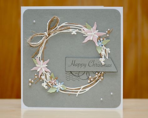 https://flic.kr/p/2gQR18M | Sizzix , Pretty wreath |  Created using Sizzix Pretty wreath designed by Pete Hughes . Die Cut Christmas Cards, Wreath Cards, Sizzix Cards, Winter Garland, Stamped Christmas Cards, Christmas Card Inspiration, Hand Crafted Cards, Pretty Wreath, Homemade Christmas Cards