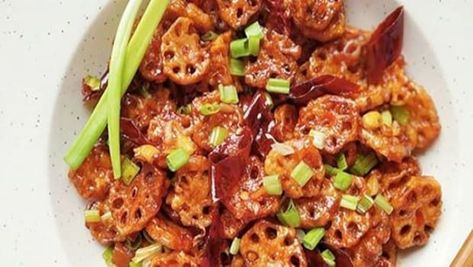 Want A Healthy Evening Snack? Make Some Air Fried Honey Chilli Lotus Stem - NDTV Food Lotus Stem Recipe, Honey Chilli Potato, Healthy Evening Snacks, Chilli Potato, Green Capsicum, Veg Snacks, Water Chestnut, Root Vegetable, Evening Snacks