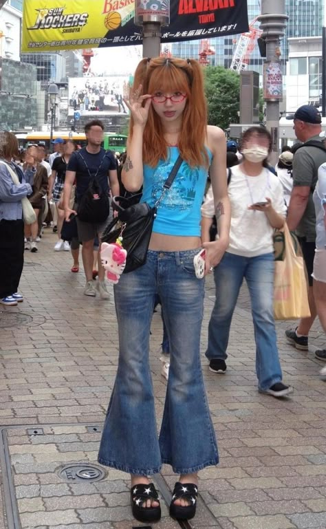 Japan y2k style 2000s Gyaru Outfits, Modern Gyaru, Gyaru Fashion 90s, 2000s Japanese Fashion, Y2k Fits, Outfits 2000s, 일본 패션, Fashion Edgy, 2000s Outfits