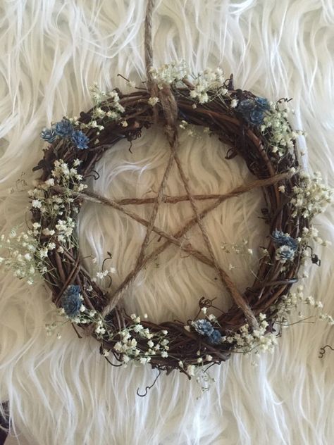 Pagan Parenting, Protection Wreath, Home Wreaths, Wicca Goddess, Autumn Arrangements, Pagan Christmas, Home Wreath, Wiccan Crafts, Pagan Decor