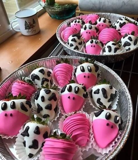 Cow Baby Shower Theme, Cow Print Birthday, Cow Baby Shower, Cow Birthday Parties, 1st Rodeo, Cowgirl Baby Showers, Cow Baby Showers, Rodeo Party, Country Birthday