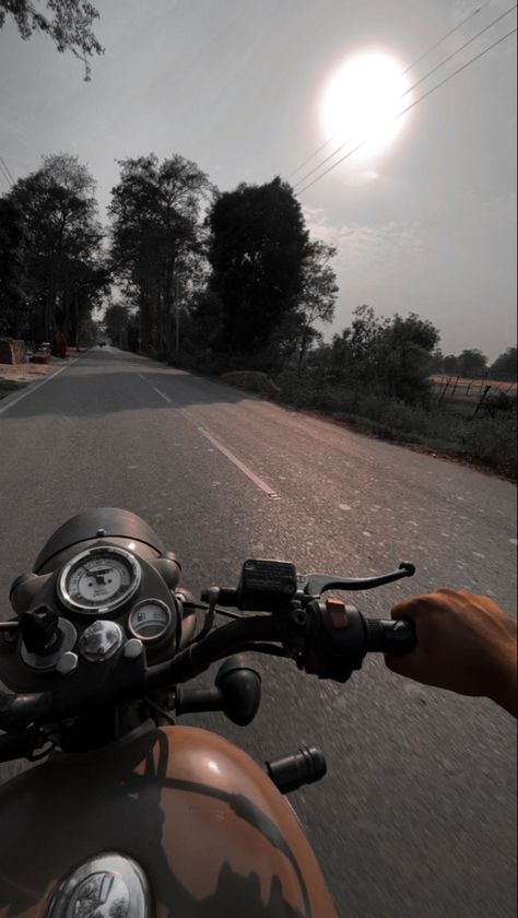 Morning Bike Ride Snap, Bullet 350, Ram Siya, Army Wallpapers, Motivation Movies, Siya Ram, Night Bike Ride, Indian Army Wallpapers, Logo Illustration Design