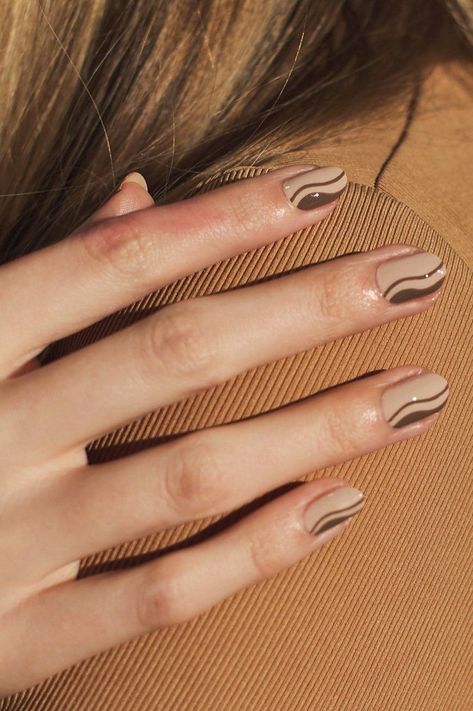 Brown Nails Design, Nail Polish Colors Fall, Simple Fall Nails, Fall Nail Art Designs, Her Nails, Fall Nail Art, Star Nails, Short Nail Designs, Brown Nails