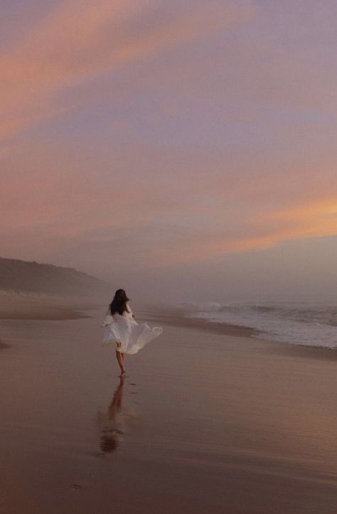 Dreamy Beach Photoshoot, Travel Pose, Beachy Aesthetic, Life Vision, Dreamy Photography, Spiritual Artwork, Beach Photography Poses, Beach Shoot, Ocean Sounds