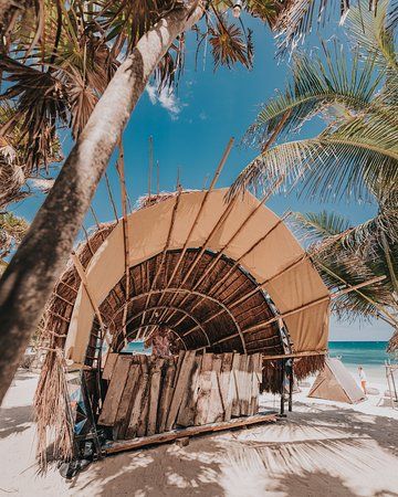 Festival Dj Booth, Tropical Dj Booth, Beach Dj Booth, Dj Stage Design Outdoor, Outdoor Dj Booth Ideas, Tulum Dj Booth, Beach Stage Design, Outdoor Dj Booth, Beach Music Festival