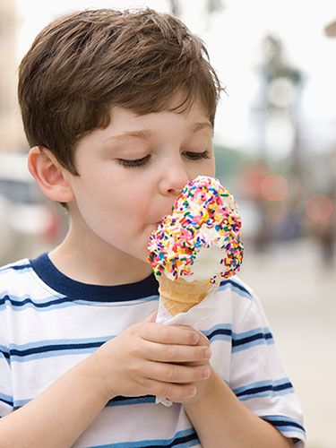 True or False? #Icecream is a great treat to give your #kids this #summer. #family #health Summer Foods For Kids, Summer Food Kids, Lunch Foods, Ice Cream Kids, Lean Chicken, Healthy Food Habits, Summer Foods, Ice Cream Day, Eating Ice