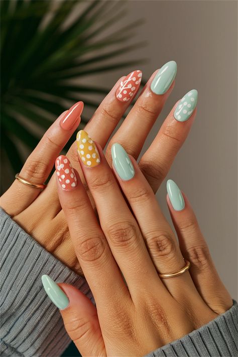 Dive into a vibrant summer with these refreshing oval summer nail ideas that perfectly capture the season's essence. Imagine soft pastel hues and sunny patterns that evoke beach vibes and sun-soaked days. These oval shapes not only provide elegance but also enhance the playful designs, making your nails a fantastic canvas for creativity. Get ready to showcase your style and radiate sunshine wherever you go! Summery Oval Nails, Oval Shaped Summer Nails, Sunny Nails Design, Oval Summer Nails 2024, Summer Nail Inspiration Acrylic, Nail Inspo Oval, Fun Summer Nails 2024 Almond, Nails Pinapple Summer, Sunny Nails